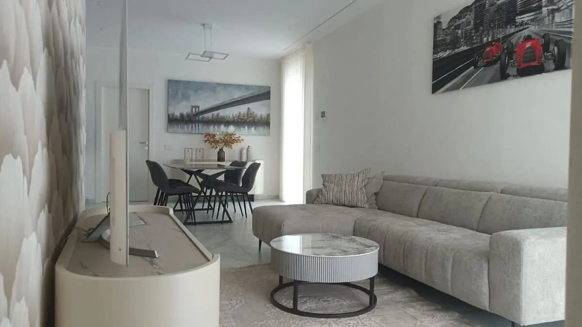 Casa de Férias Varese-3Camere-Parcheggio